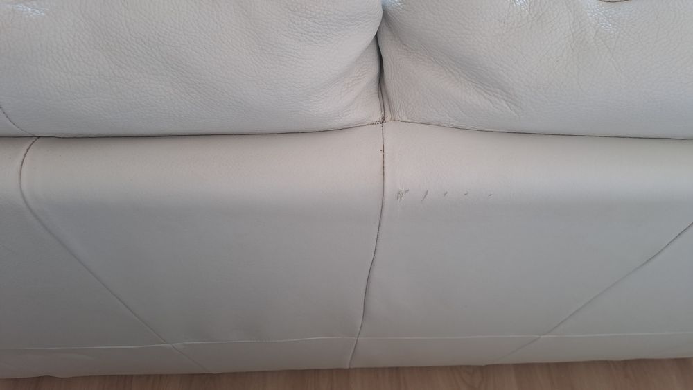 Sofá em pele de 2 lugares,  branco