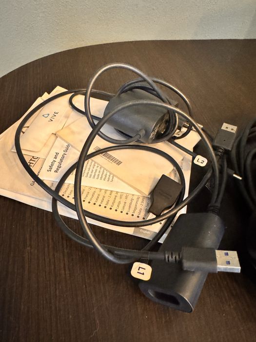 Sprzedam gogle vr  HTC VIVE Cosmos Elite