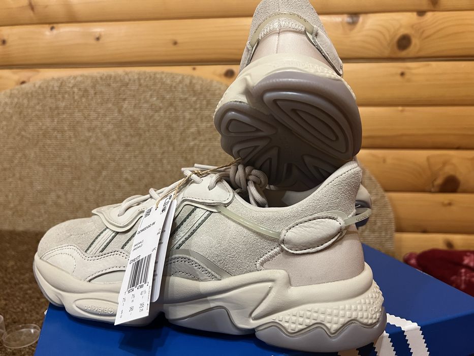 Кросівки Adidas Originals US 9 (27cm устілка) OZWEEGO