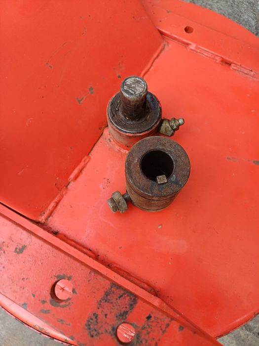 Корморізка механічна!