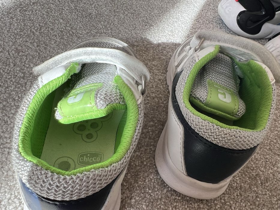 Sapatilhas bebe em otimo estado