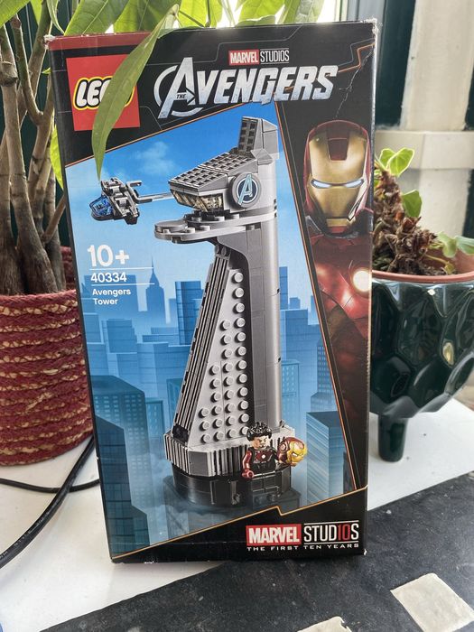 LEGO Marvel 40334 Avengers Tower Limited Edition