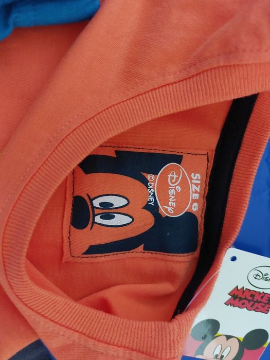 Conjunto Mickey de t-shirt e calções Novo