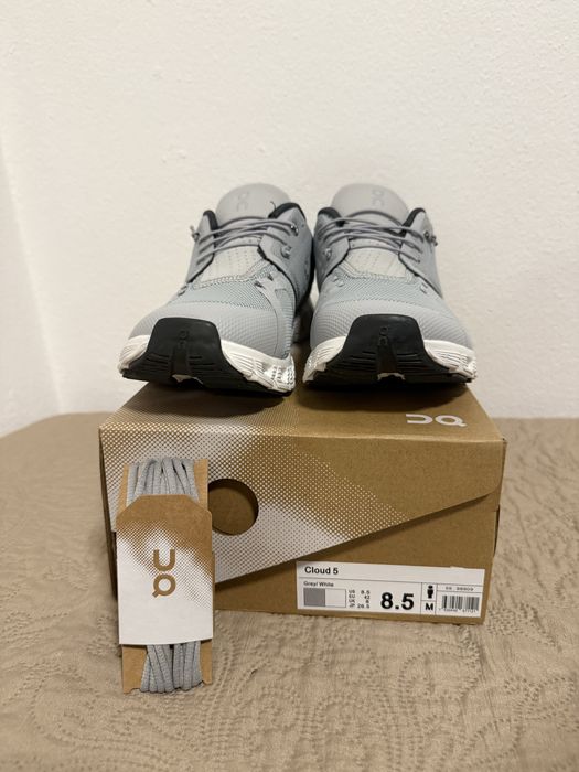 Sapatos On running cloud 5 brancos 42