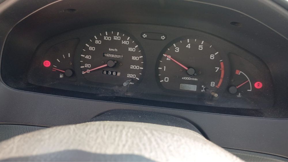 Nissan Almera Verde – Bom estado