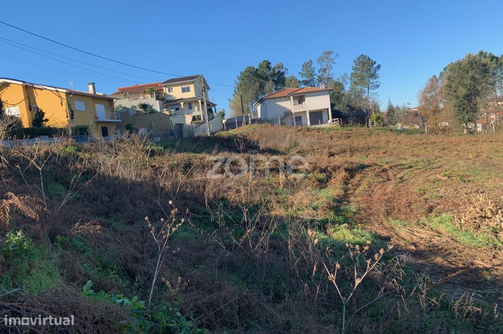 Terreno urbano na freguesia da Pousa, no concelho de Barcelos