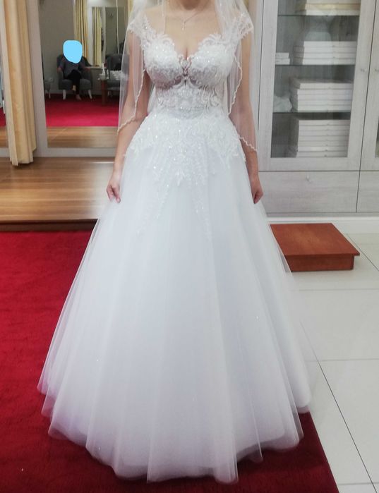 Sprzedam suknię ślubną wraz z dodatkami