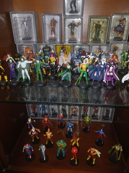 Colecao 80 figura da Marvel por 600 €