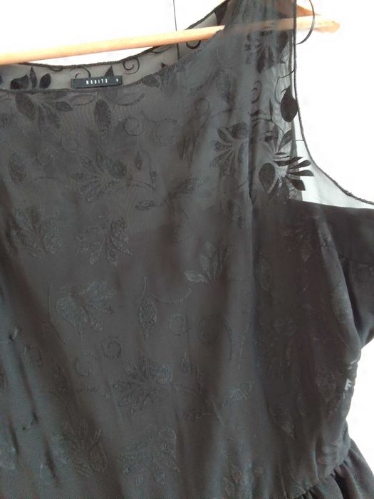 Sukienka czarna koktajlowa Mohito S