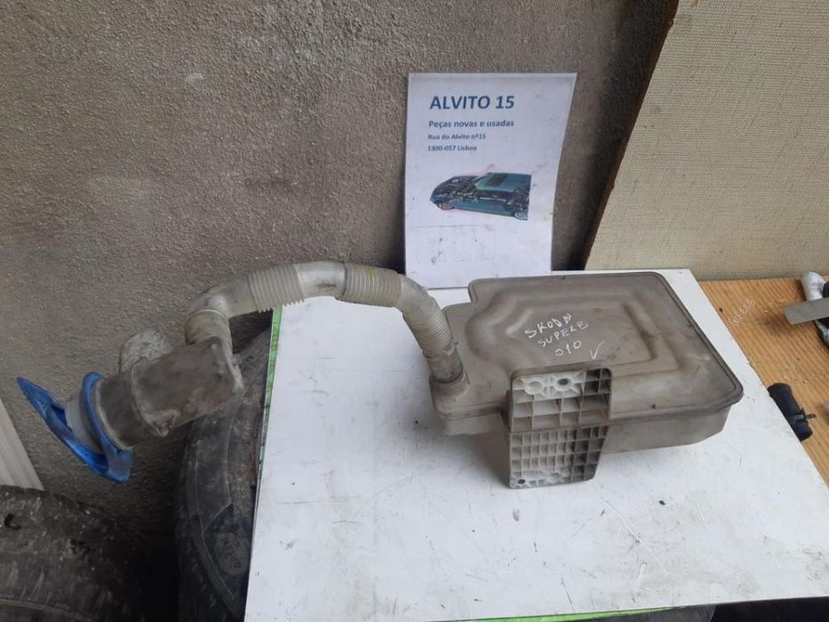depósito de água limpa para-brisas Skoda Superb 2010