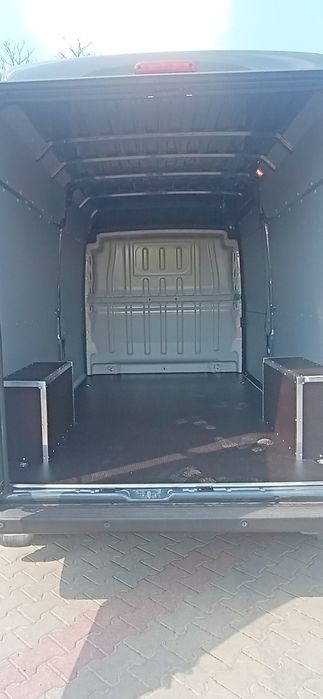 Przeprowadzki/ transport busem