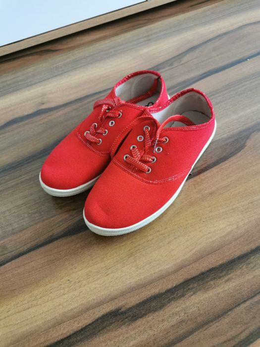 Tenisówki nowe r. 38