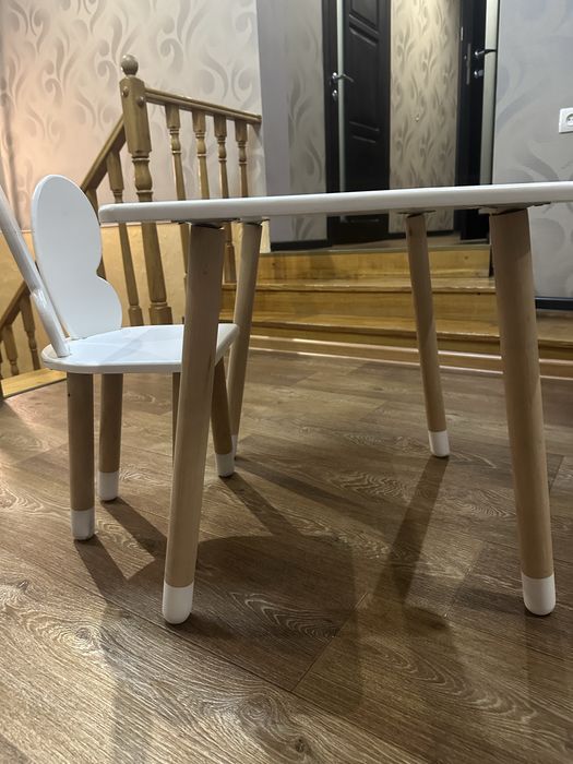 Продам дитячий комплект меблів