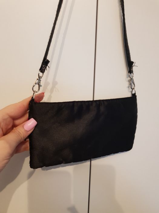 Mała błyszcząca torebka