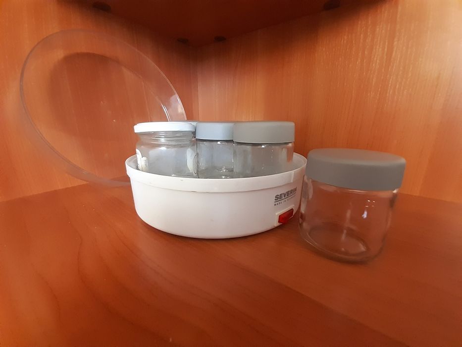 Йогуртница SEVERIN.. Производства Германия.