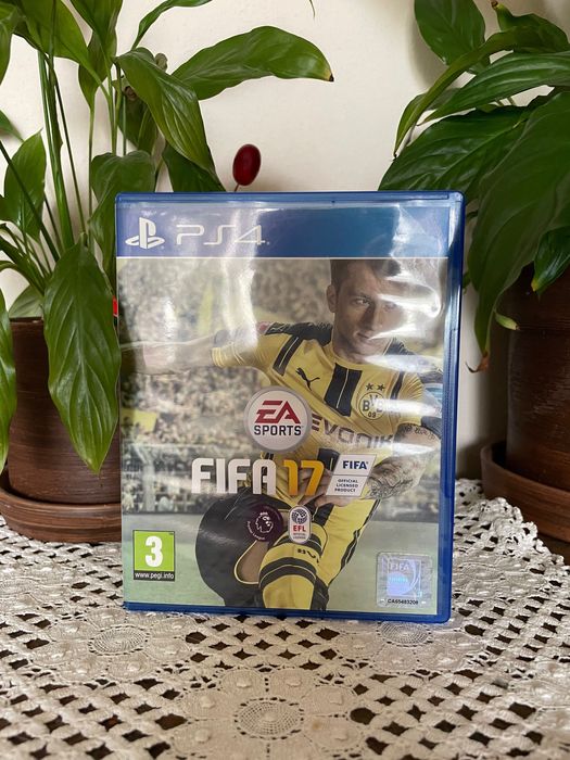 FIFA 17 PS4 (bez zarysowań)