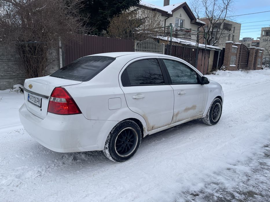 Продам автомобіль полностью робочим состояние