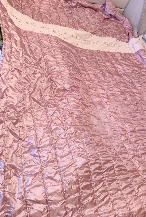 Для спальни покрывал на кровать