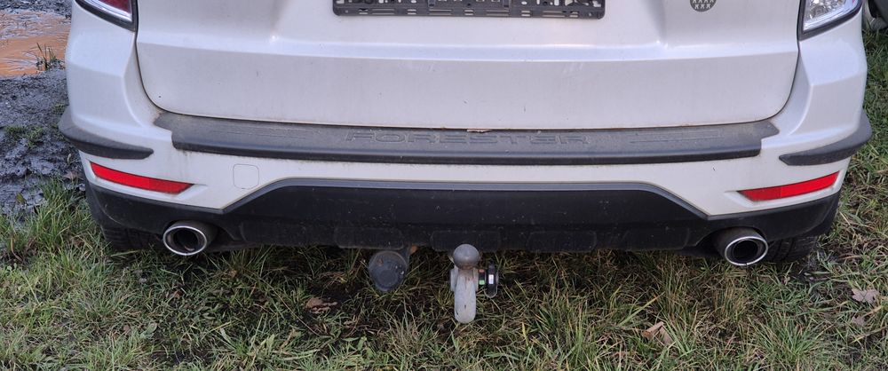 Zderzak tylny Subaru Forester SH biały 0⁠7⁠-⁠1⁠5 NOWE