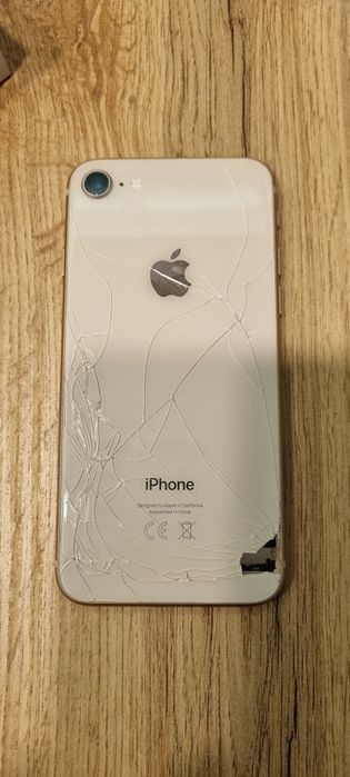 Sprzedam Iphone 8