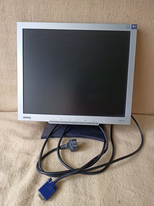 Monitor BENQ fp71g+  stan bardzo dobry WARTO !!