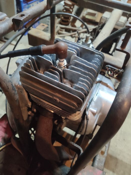 Мотор, двигун на моторолер муравей