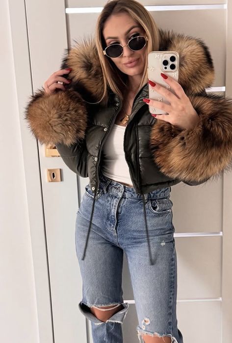 Kurtka futerko mankiety pompony