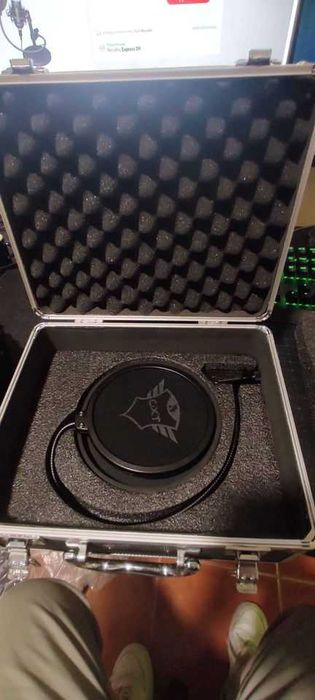 USB Microphone with Stand and Case64354231632257124