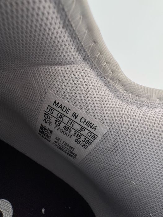 Баскетбольні кросівки adidas  48р