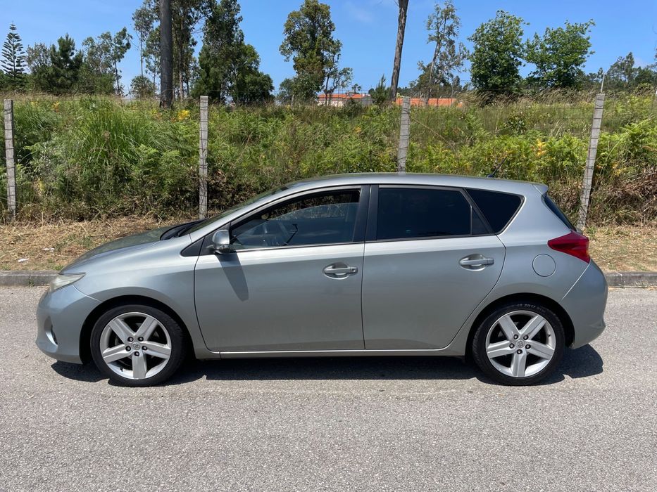 Toyota Auris 2014