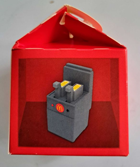 Coleção Happy Meal  McDonald´s 2.50€ cada.