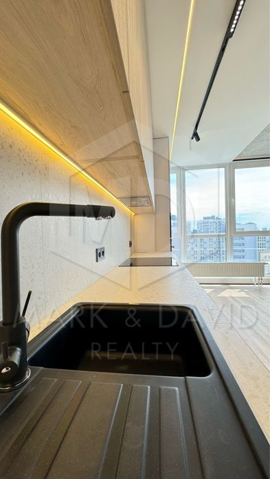 Позняки Харківський Дарницький дизайнерський ремонт ЖК Лебединий 45м2