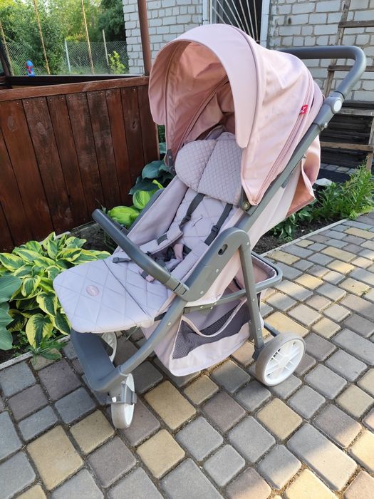 Прогулянковий візок, коляска