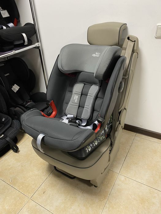 Автокрісло Britax Romer ADVANSAFIX IV R Група 1/2/3 (9-36кг)