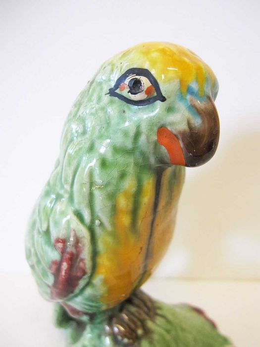 pequeno antigo papagaio em faiança das Caldas da Rainha - Angélico