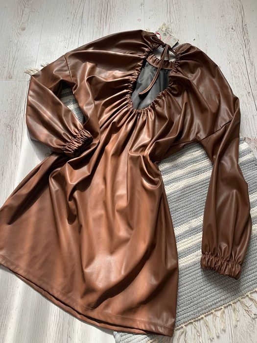 Стильна сукня коричнева кожзам