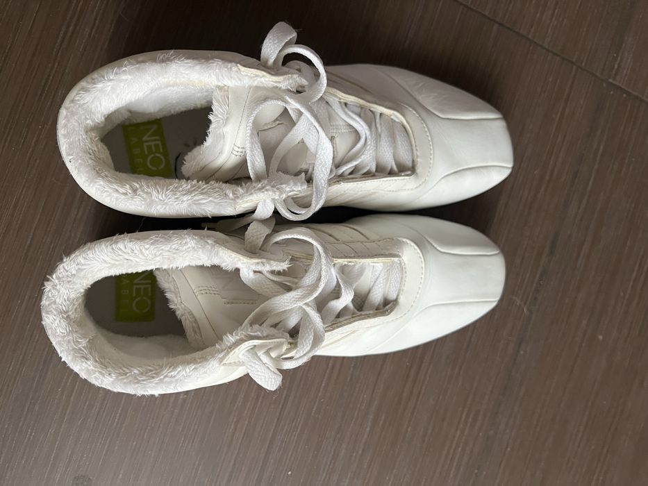 Теплі високі кеди Adidas білі