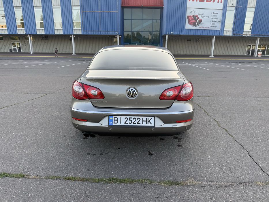 Volkswagen  Passat cc 2011 года 1.8 tsi