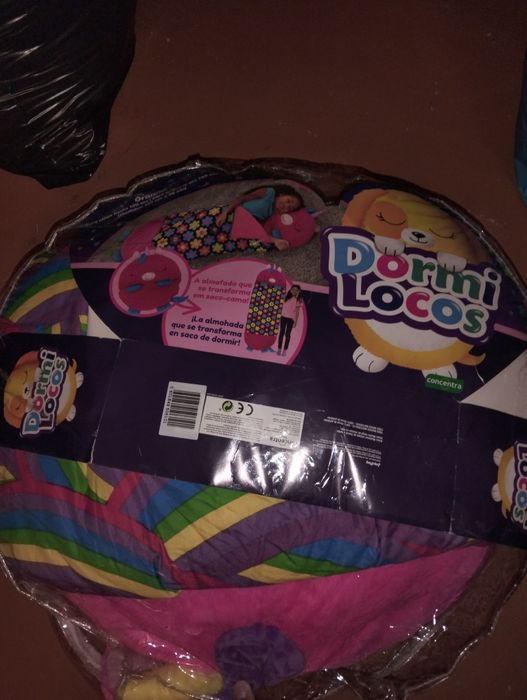 Vende-se dormi louco