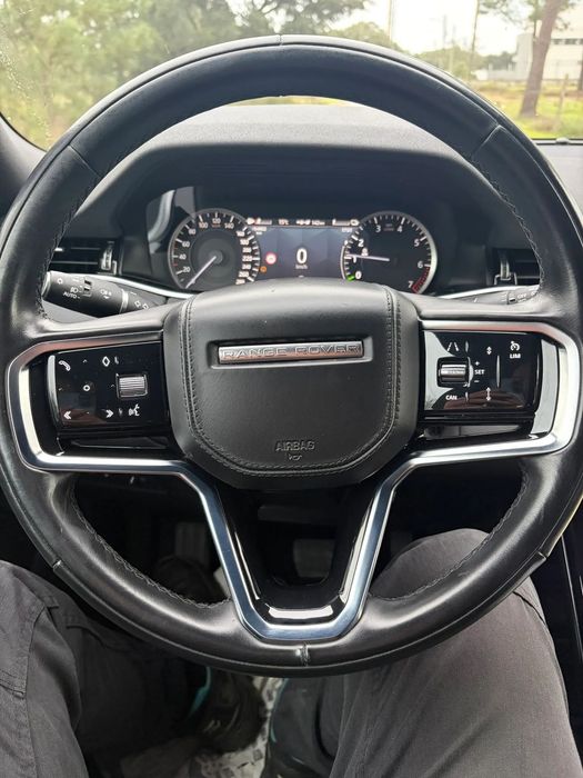 Land Rover Range Rover Evoque P300e R-Dynamic SE