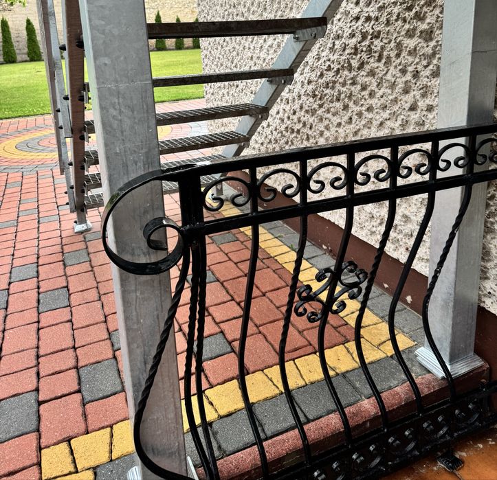 Barierki kute zewnętrzne