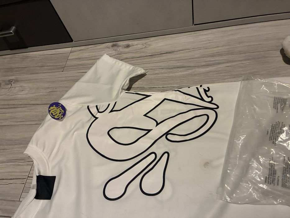 Nowy dres syna world