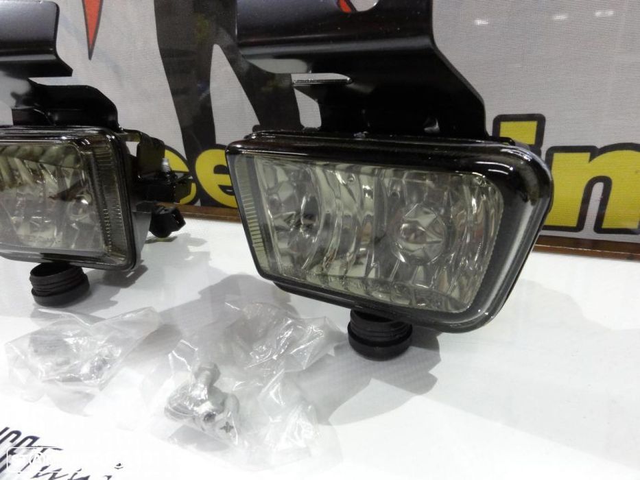 Farois de nevoeiro com luz branca 5000k para VW GOLF 2 1983-1931 fundo smoke