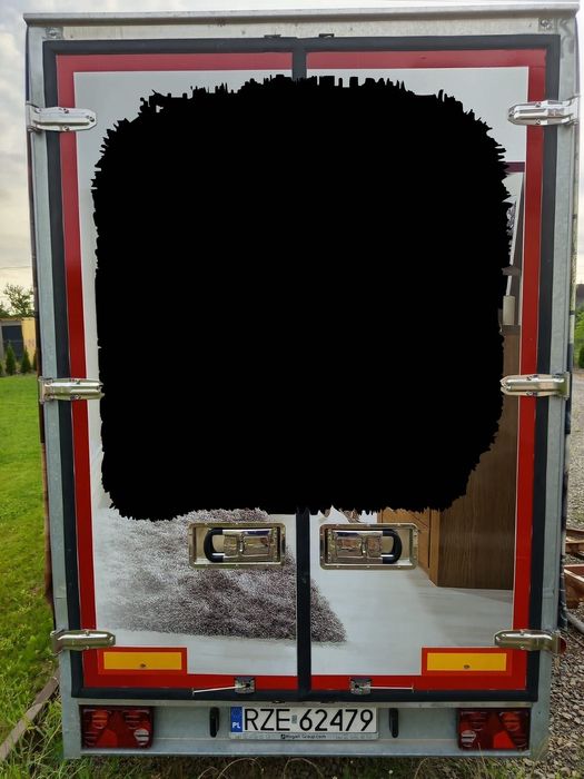 Przyczepa wymiary wewnetrzne 4m długa / 1.5m szeroka/ 2.1 wysoka