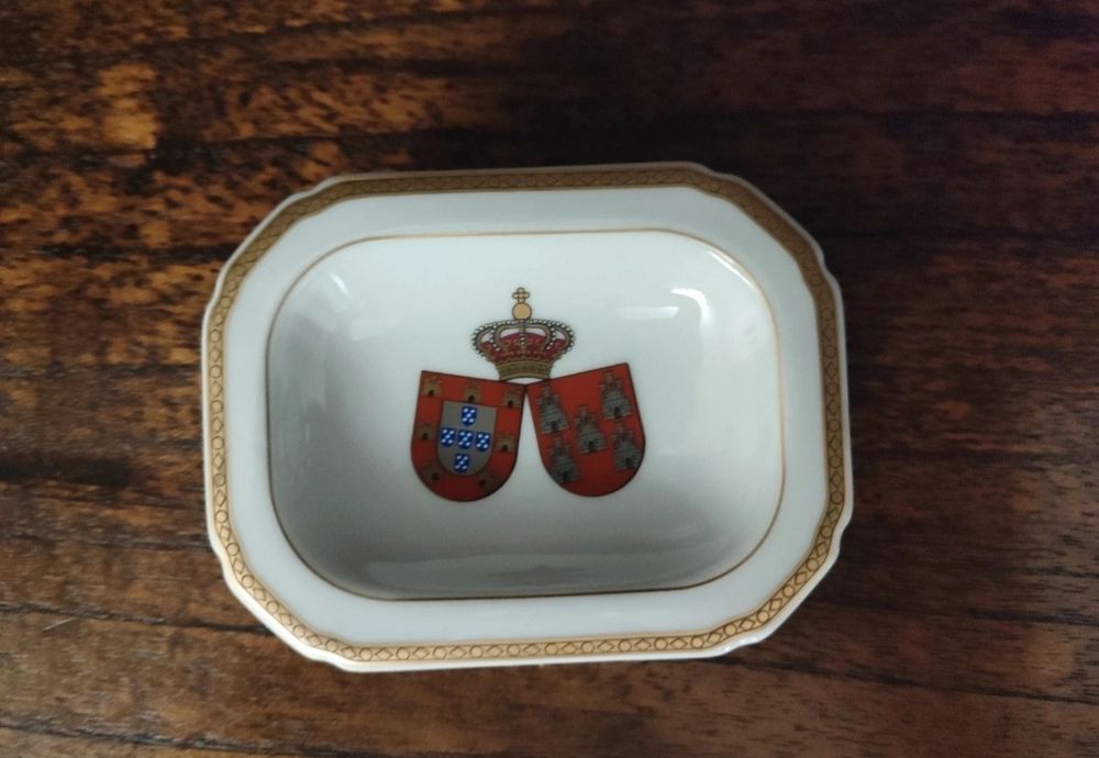 Saleiro Brasonado Vista Alegre – Casamento Duques de Bragança (1995) – Impecável