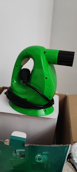 Máquina de limpeza a vapor com várias acessórios