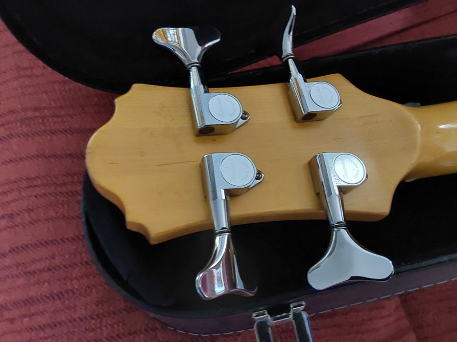 Baixo Ibanez Roadster '82
