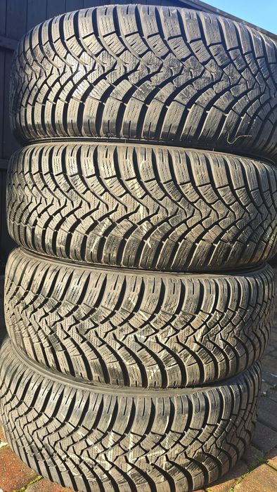 Komplet  kół koła  felgi 16" Nissan Micra k14 opony zimowe 195/55/16