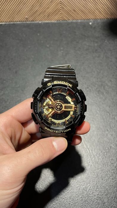 Zegarek G-Shock PROTECTION GA-110GB (złoty)