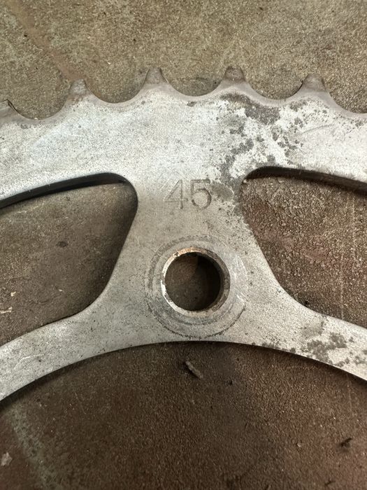 Мотозірка задня JT сталь 520 z.45 R897,45SC R897,45SC